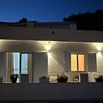 Ad Apartment